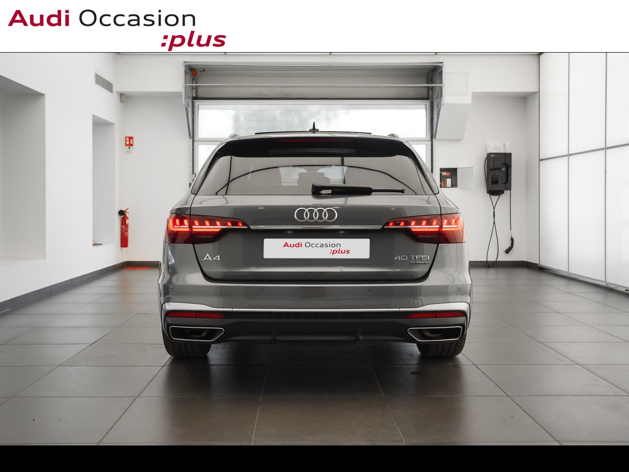 Voitures occasions Audi A4 Avant S line Montigny-le-Bretonneux