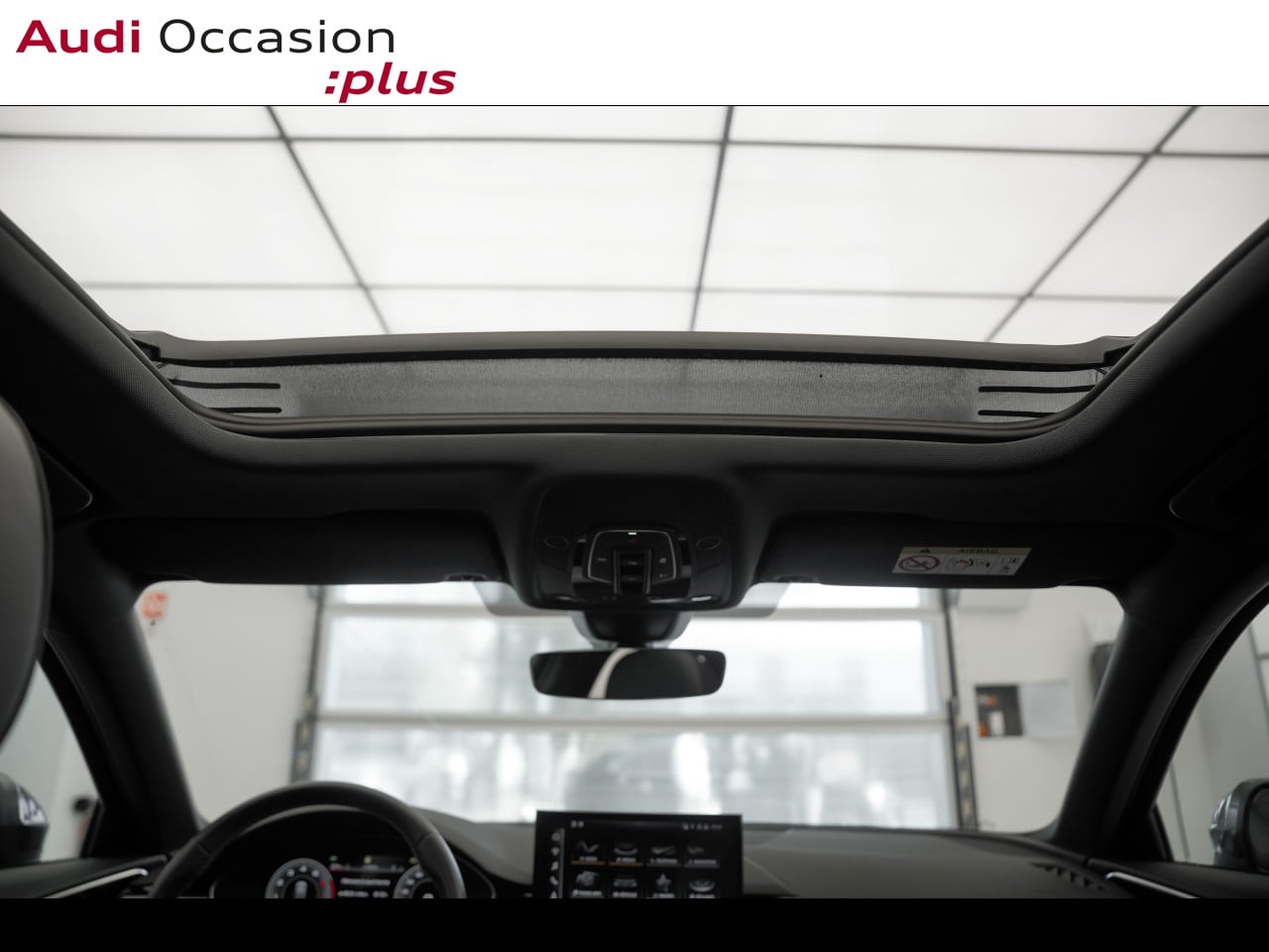 Voitures occasions Audi A4 Avant S line Montigny-le-Bretonneux