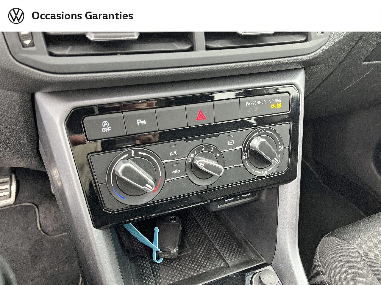 Voitures occasions VOLKSWAGEN T-CROSS Active Rezé
