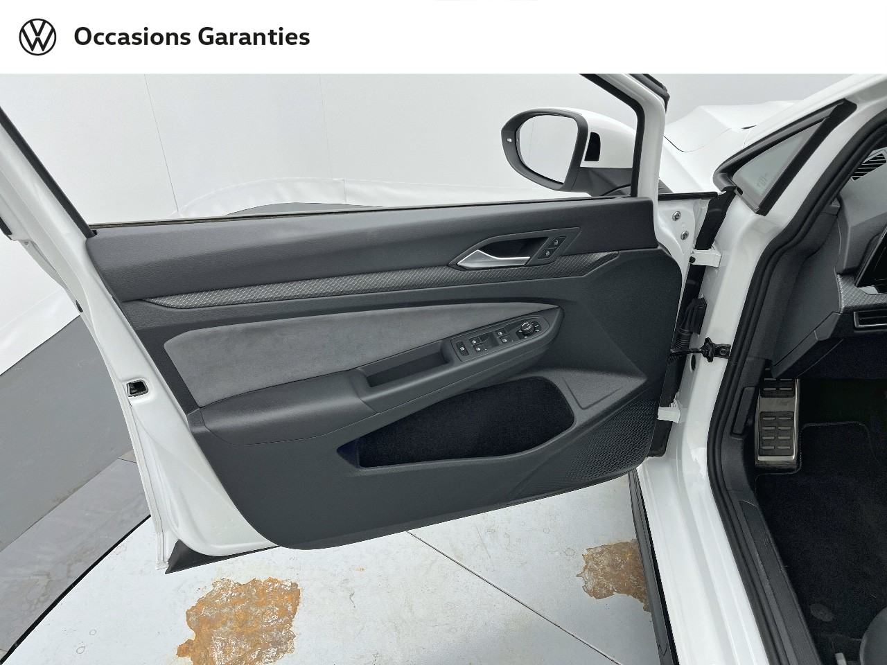 Voitures occasions VOLKSWAGEN GOLF R-Line Orvault