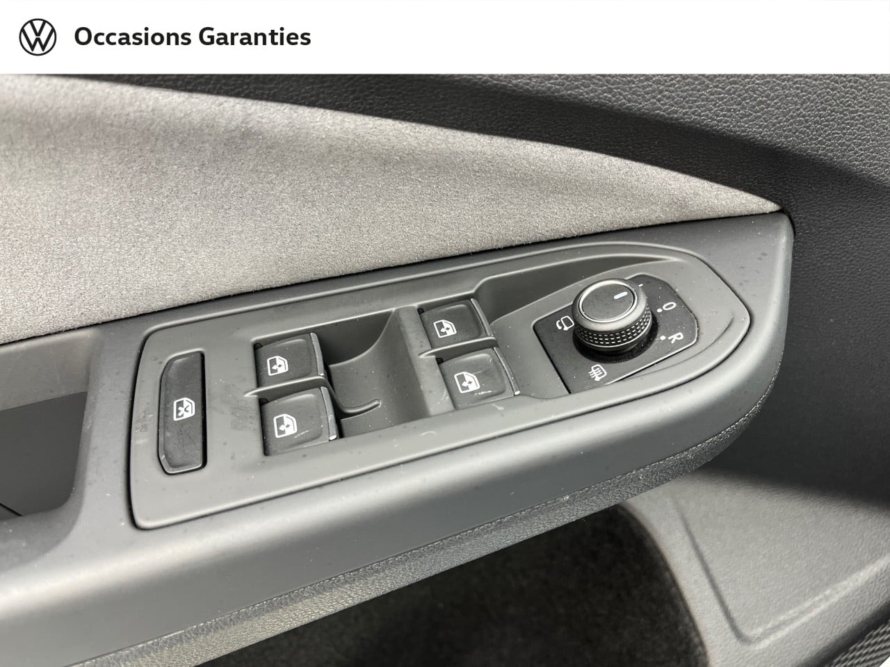 Voitures occasions VOLKSWAGEN GOLF R-Line Orvault