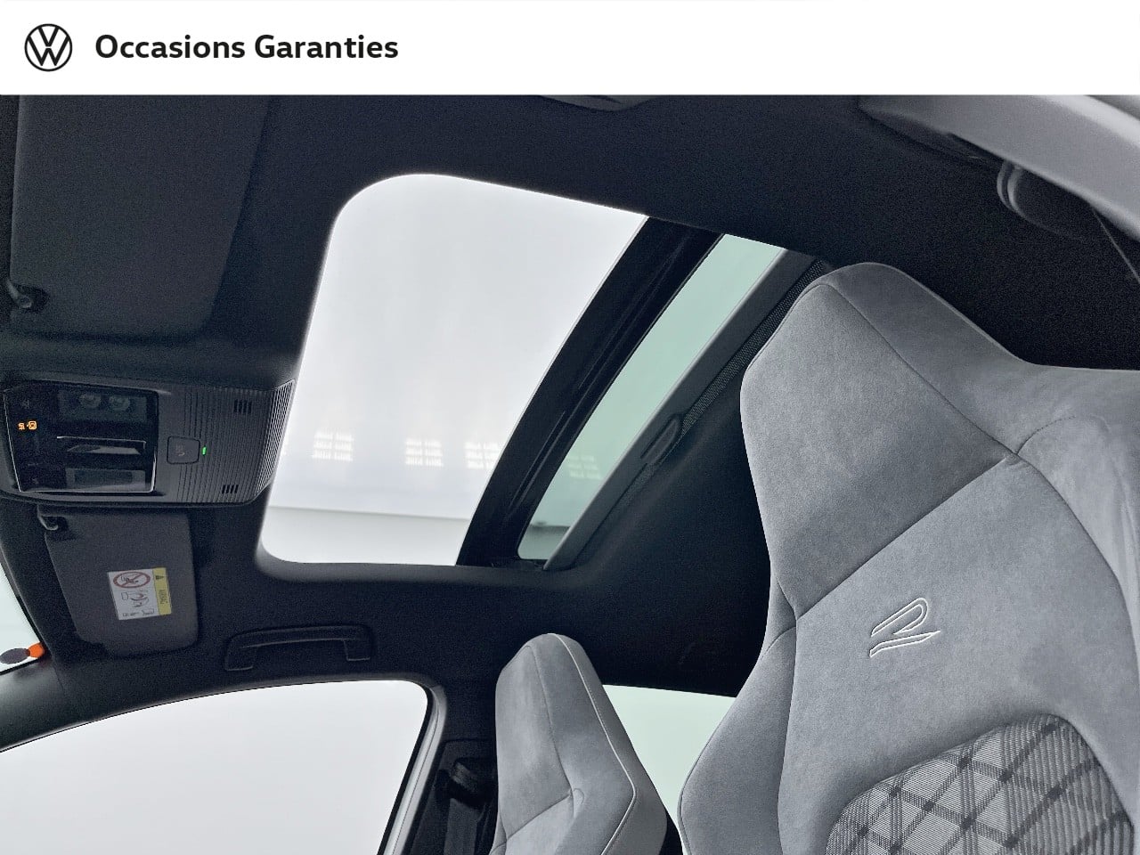 Voitures occasions VOLKSWAGEN GOLF R-Line Orvault