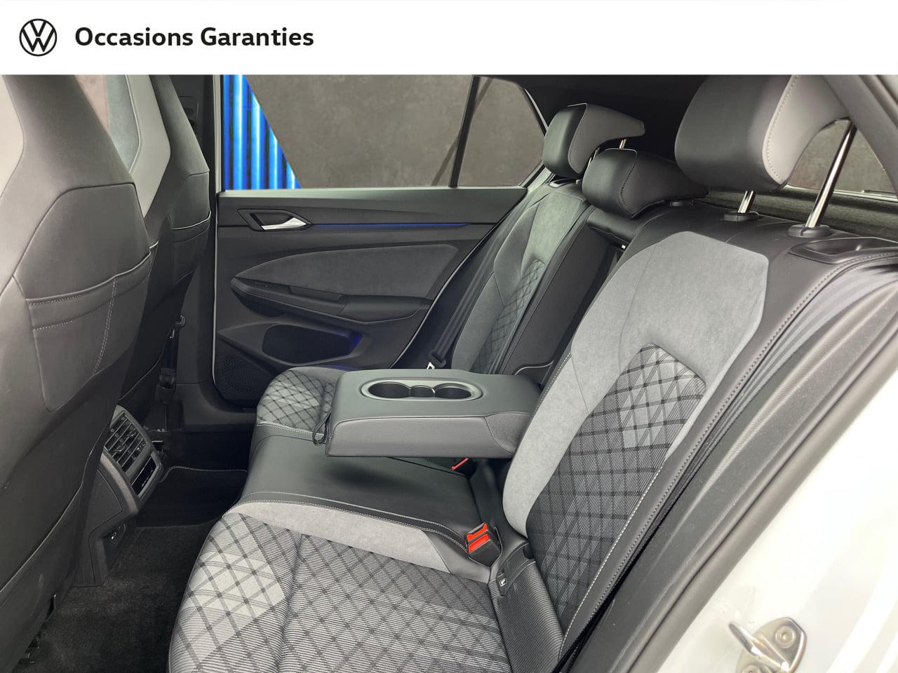 Voitures occasions VOLKSWAGEN GOLF R-Line Orvault
