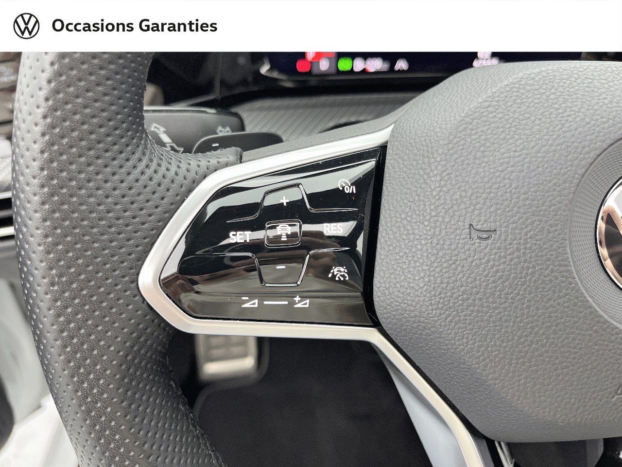 Voitures occasions VOLKSWAGEN GOLF R-Line Orvault