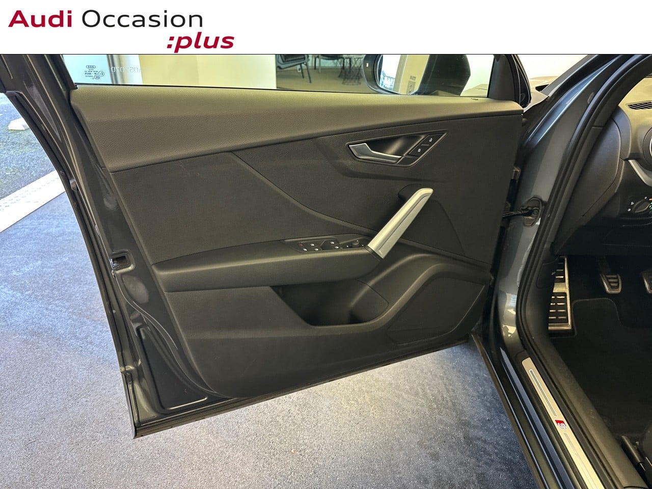 Voitures occasions Audi Q2 S line Vélizy-Villacoublay