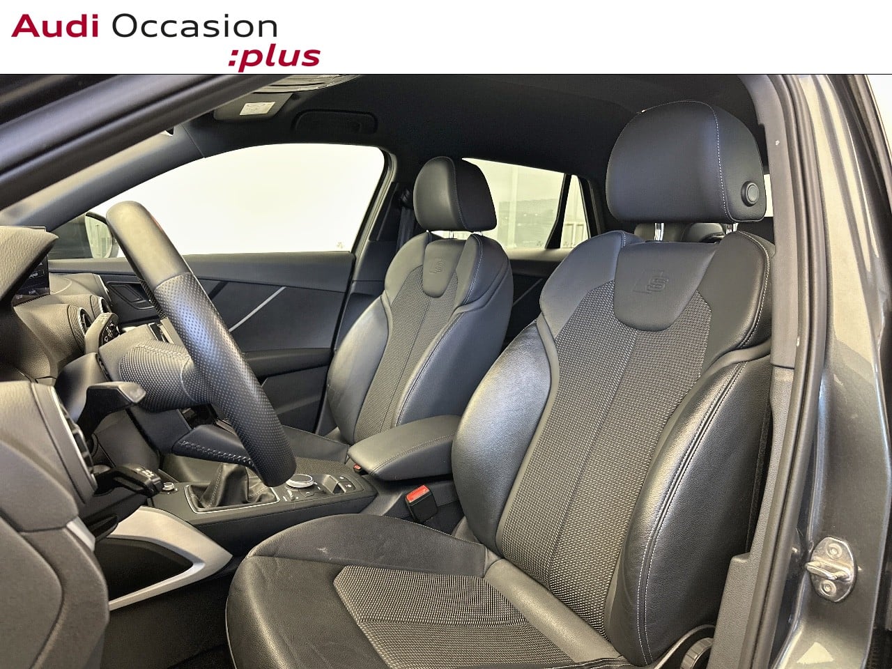 Voitures occasions Audi Q2 S line Vélizy-Villacoublay