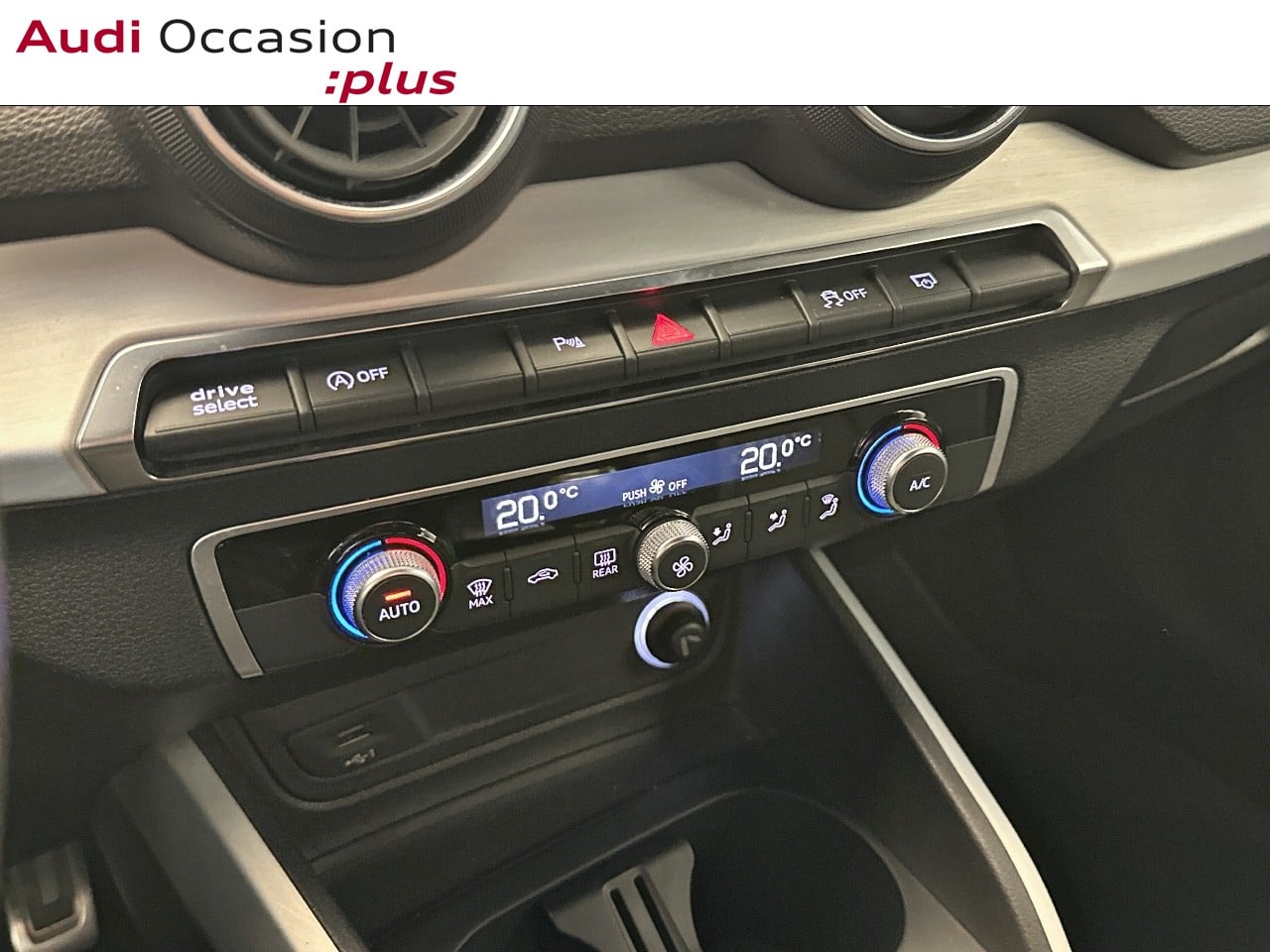 Voitures occasions Audi Q2 S line Vélizy-Villacoublay