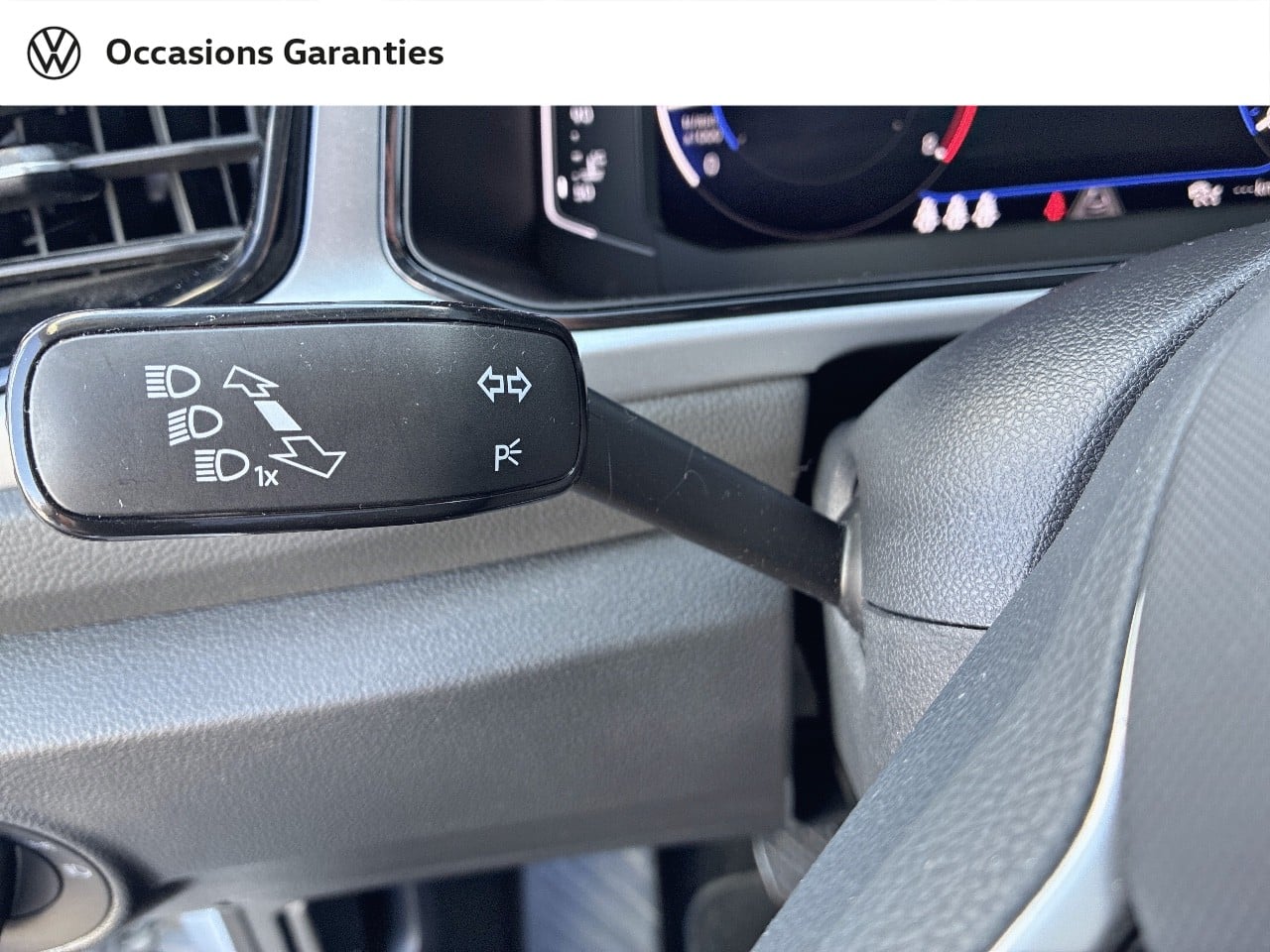 Voitures occasions VOLKSWAGEN T-ROC Life Lens
