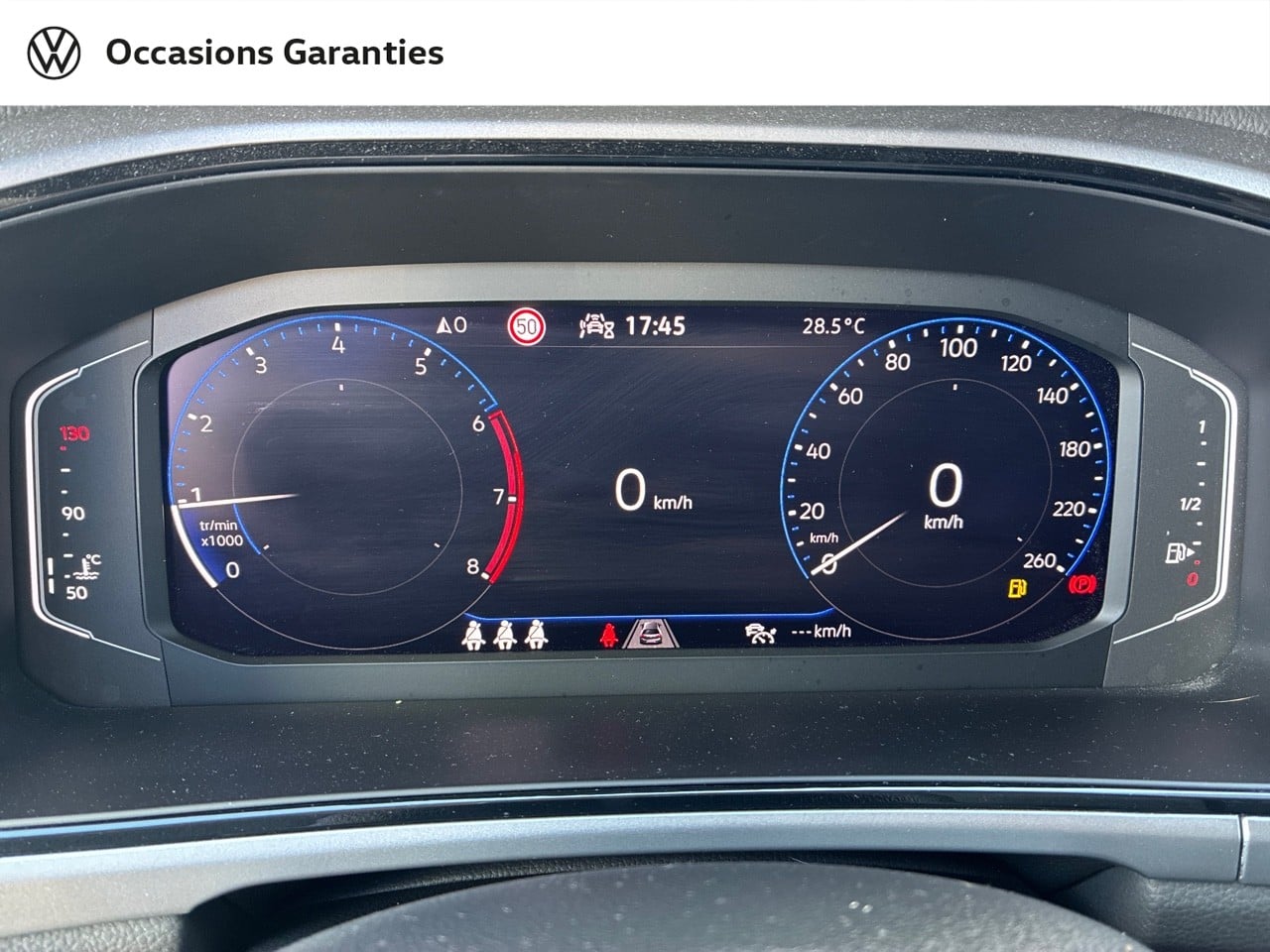 Voitures occasions VOLKSWAGEN T-ROC Life Lens