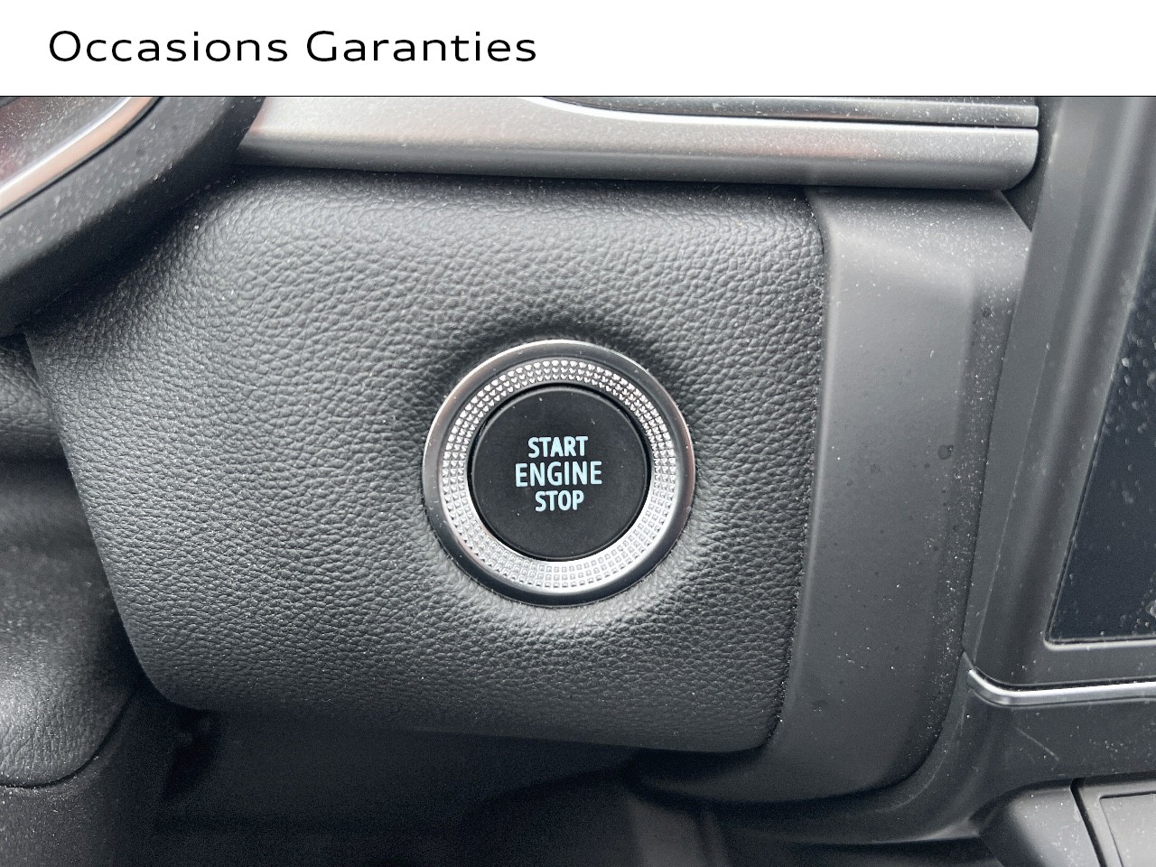 Voitures occasions RENAULT CAPTUR Intens Saint-Thibault-des-Vignes