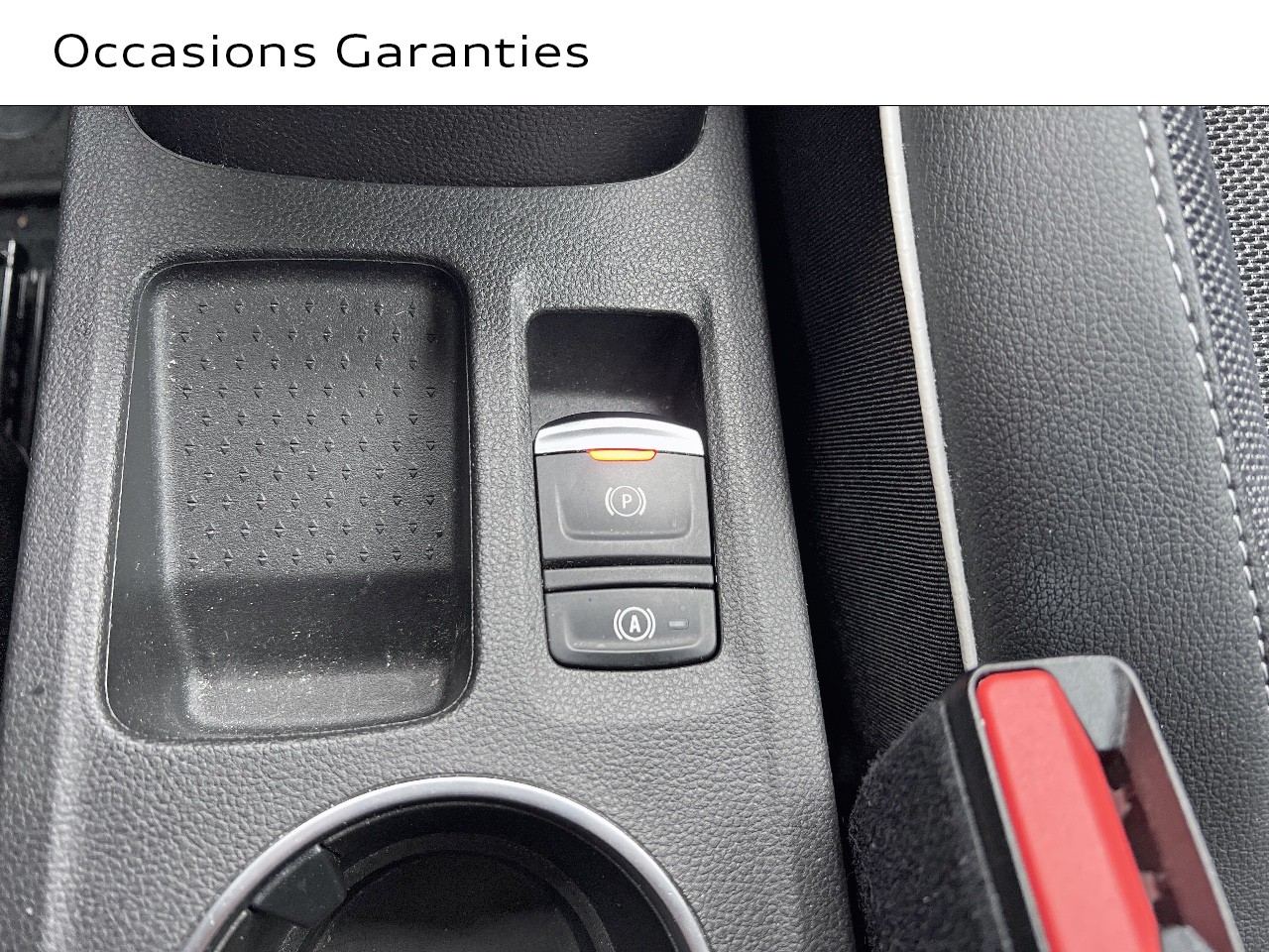 Voitures occasions RENAULT CAPTUR Intens Saint-Thibault-des-Vignes