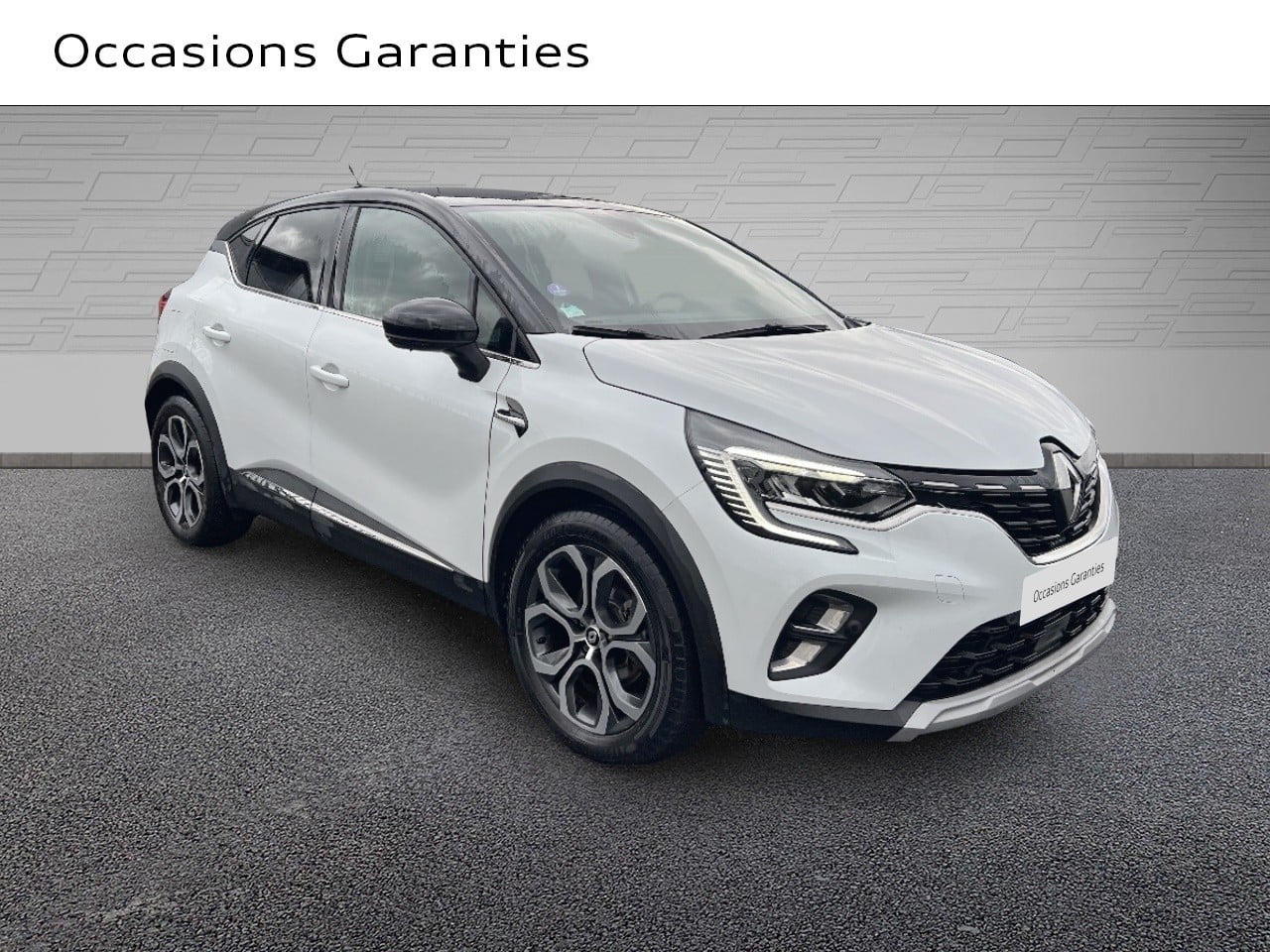 Voitures occasions RENAULT CAPTUR Intens Saint-Thibault-des-Vignes