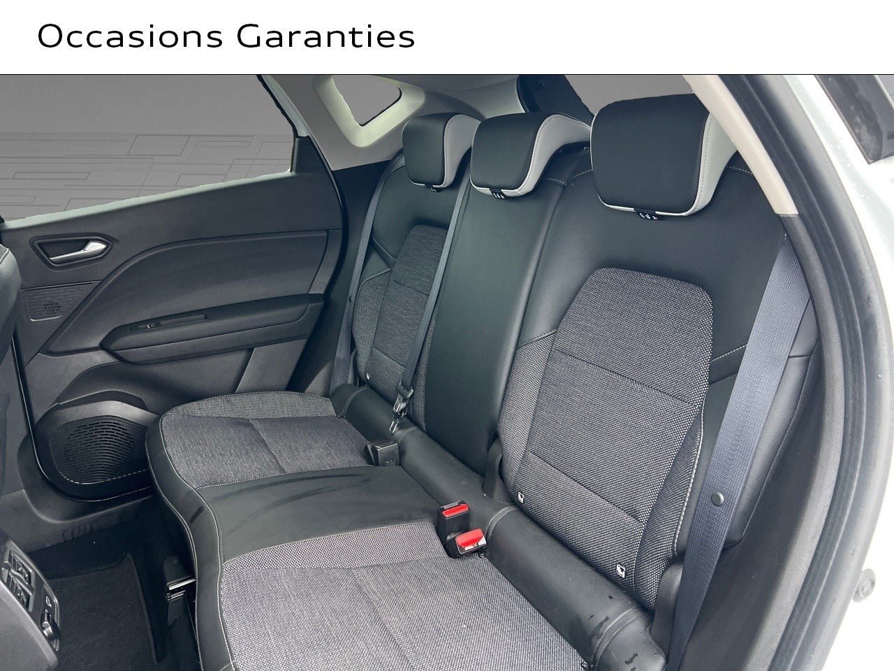 Voitures occasions RENAULT CAPTUR Intens Saint-Thibault-des-Vignes