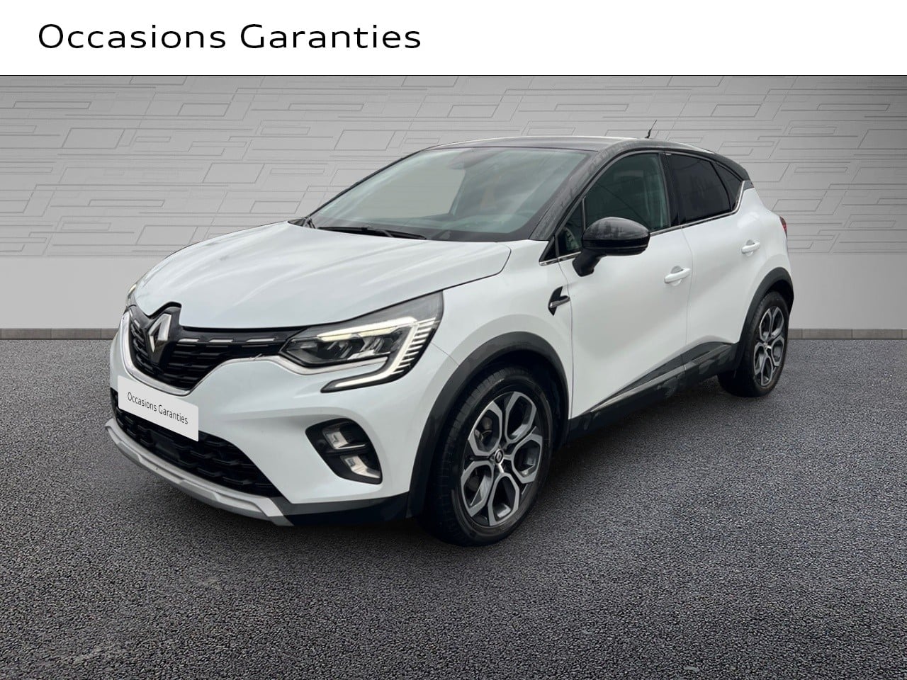 Voitures occasions RENAULT CAPTUR Intens Saint-Thibault-des-Vignes