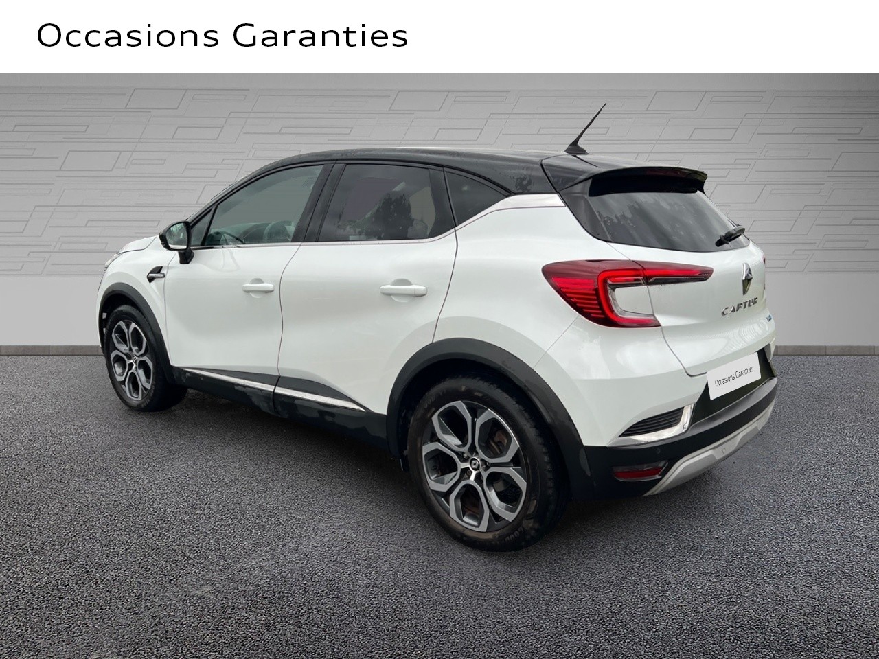 Voitures occasions RENAULT CAPTUR Intens Saint-Thibault-des-Vignes