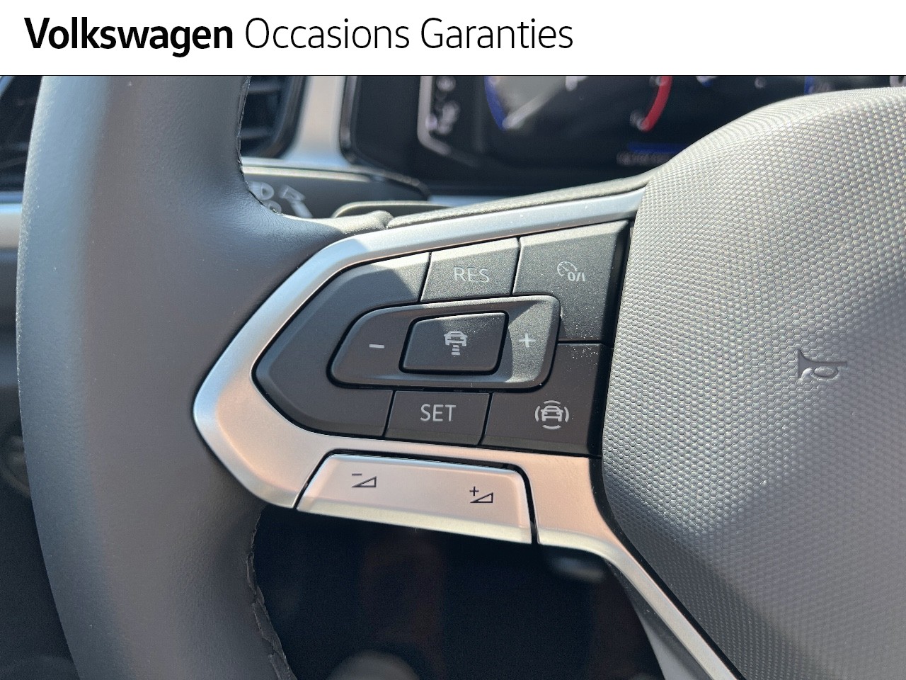 Voitures occasions VOLKSWAGEN T-ROC Life Plus Bruay-la-Buissière