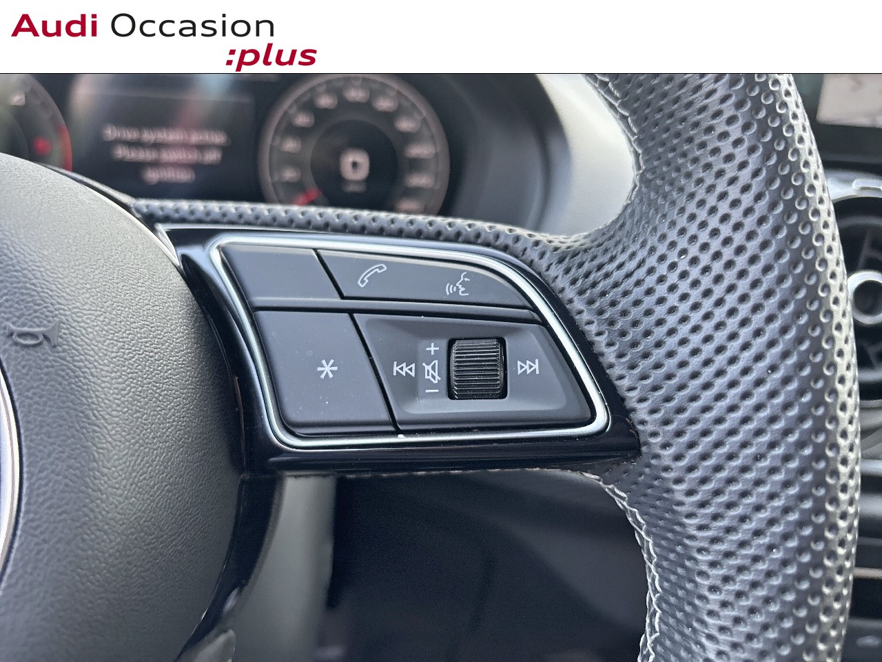 Voitures occasions Audi Q2 S line Mougins