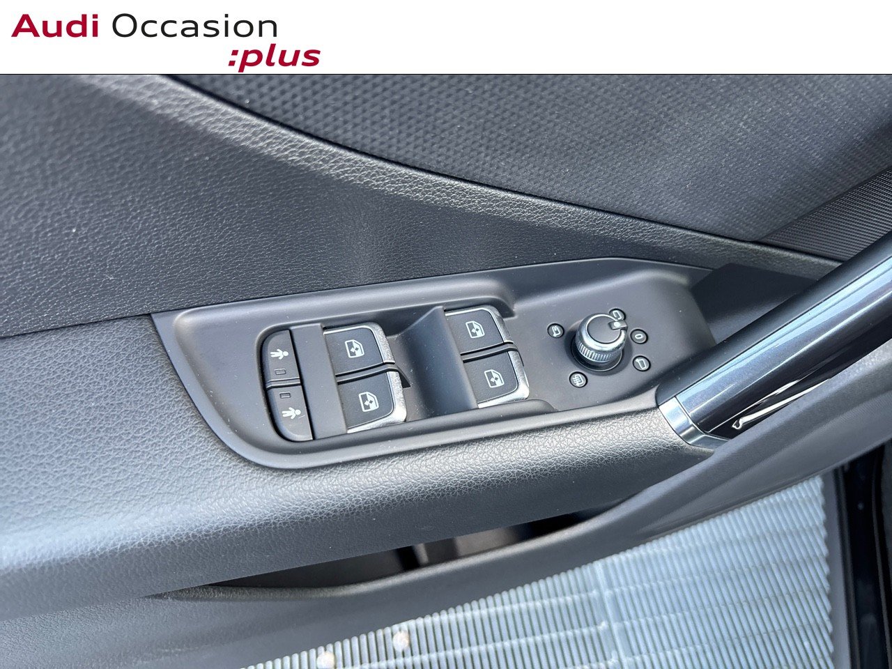 Voitures occasions Audi Q2 S line Mougins