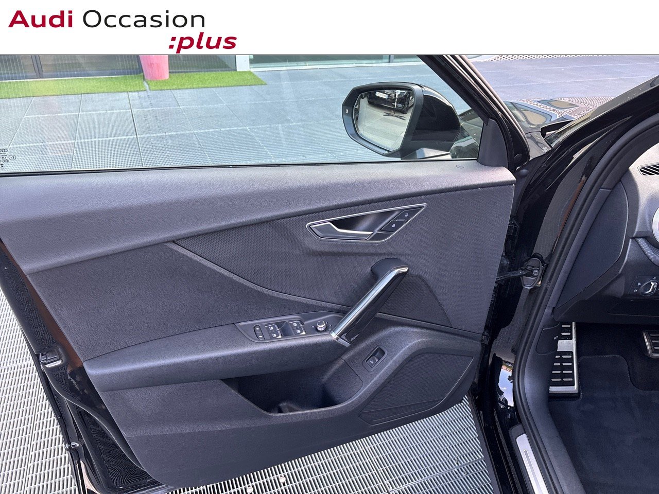 Voitures occasions Audi Q2 S line Mougins