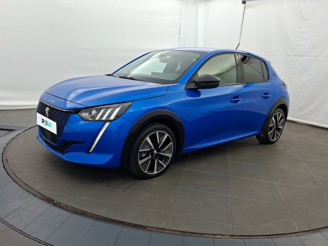 e-208 136ch GT Pack