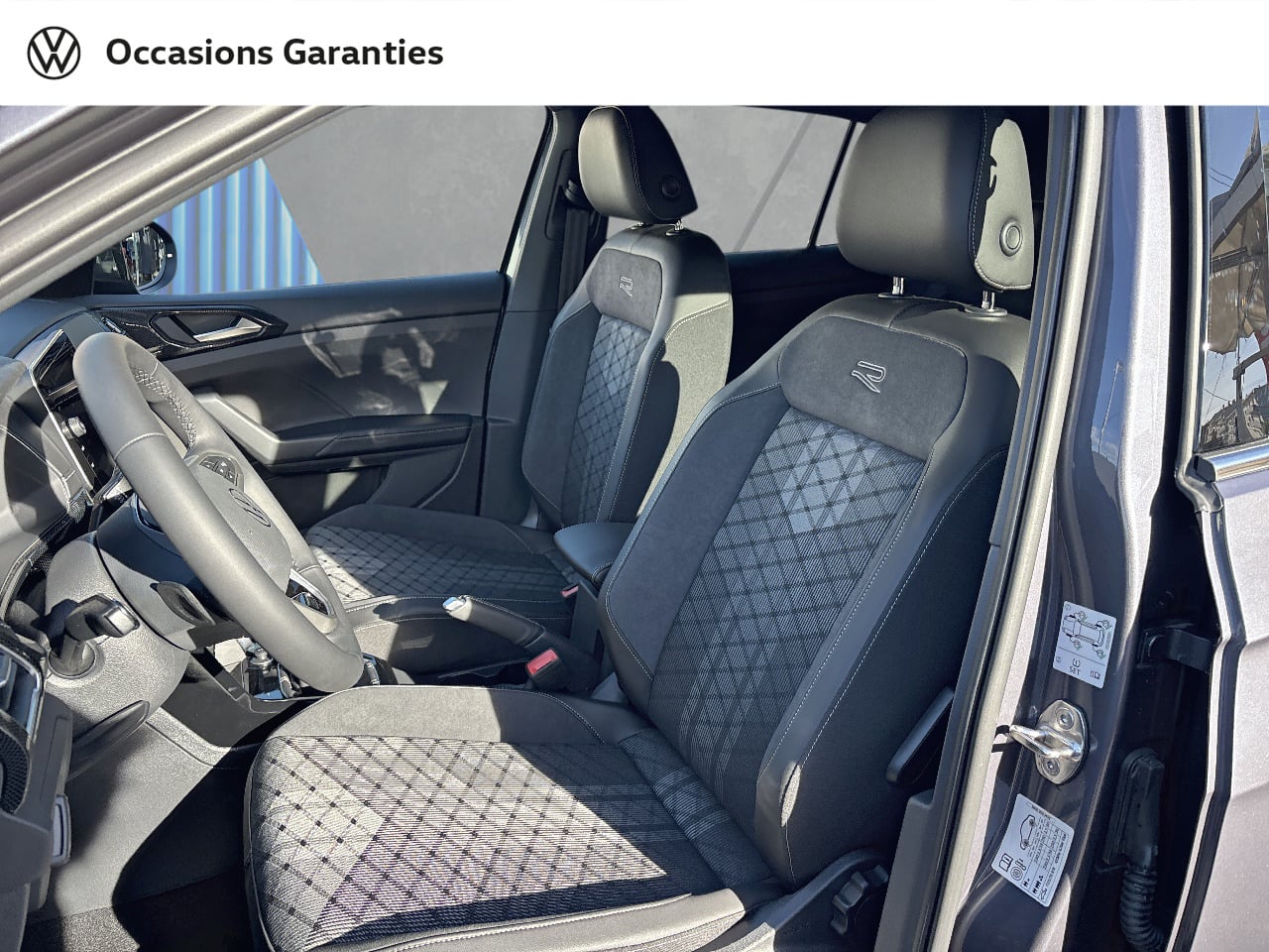 Voitures occasions VOLKSWAGEN T-CROSS R-Line Mougins