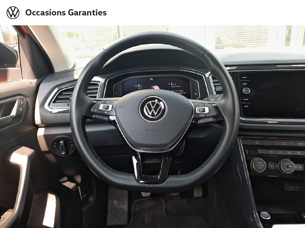 Voitures occasions VOLKSWAGEN T-ROC Carat Lens