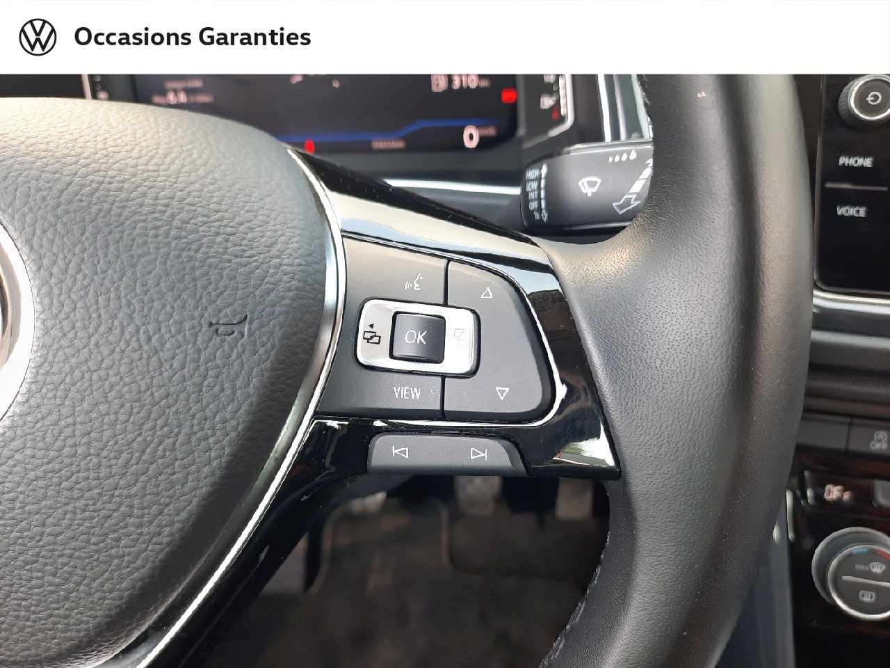 Voitures occasions VOLKSWAGEN T-ROC Carat Lens