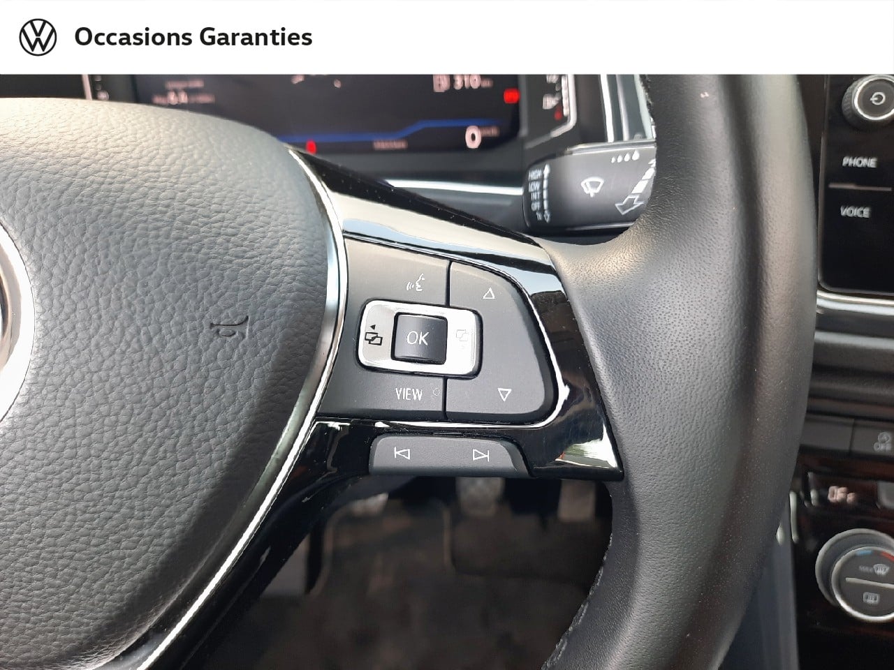 Voitures occasions VOLKSWAGEN T-ROC Carat Lens