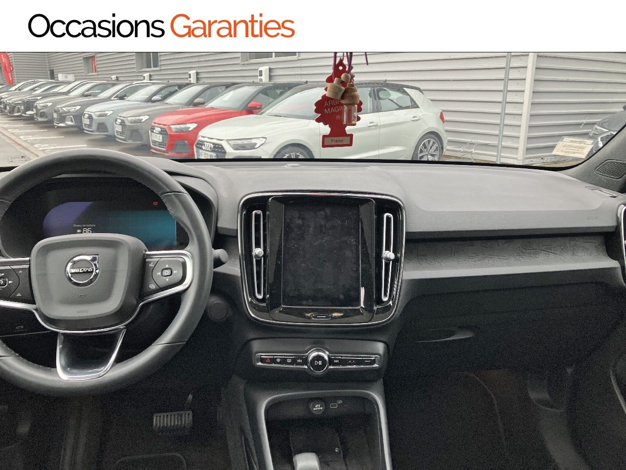 Voitures occasions VOLVO C40 Start Lens