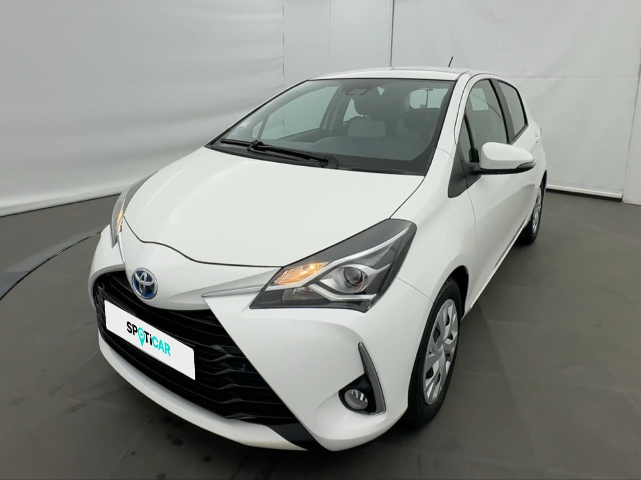 110 VVT-i France Business 5p RC19