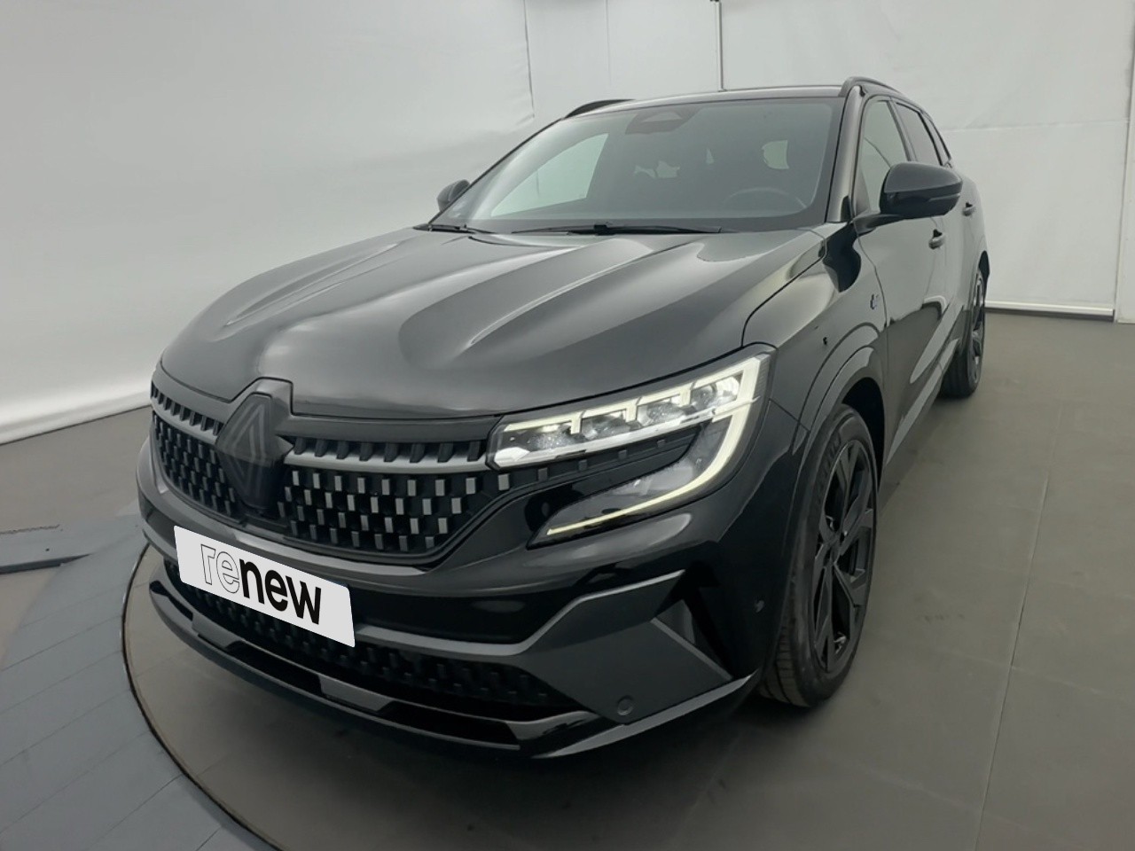 1.2 E-Tech full hybrid 200ch Iconic