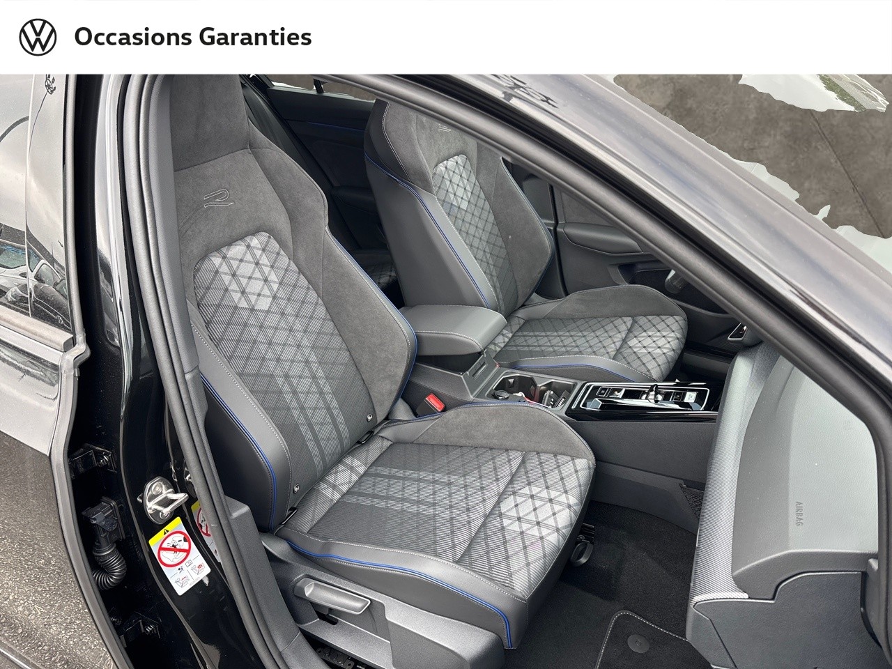 Voitures occasions VOLKSWAGEN GOLF R-Line Cesson-Sévigné
