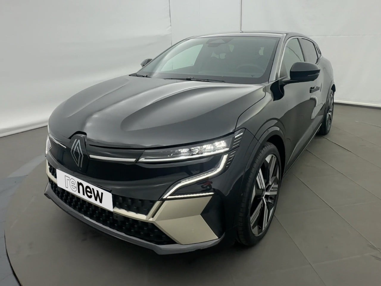 E-Tech Electric 220ch 60kWh Iconic autonomie confort -25