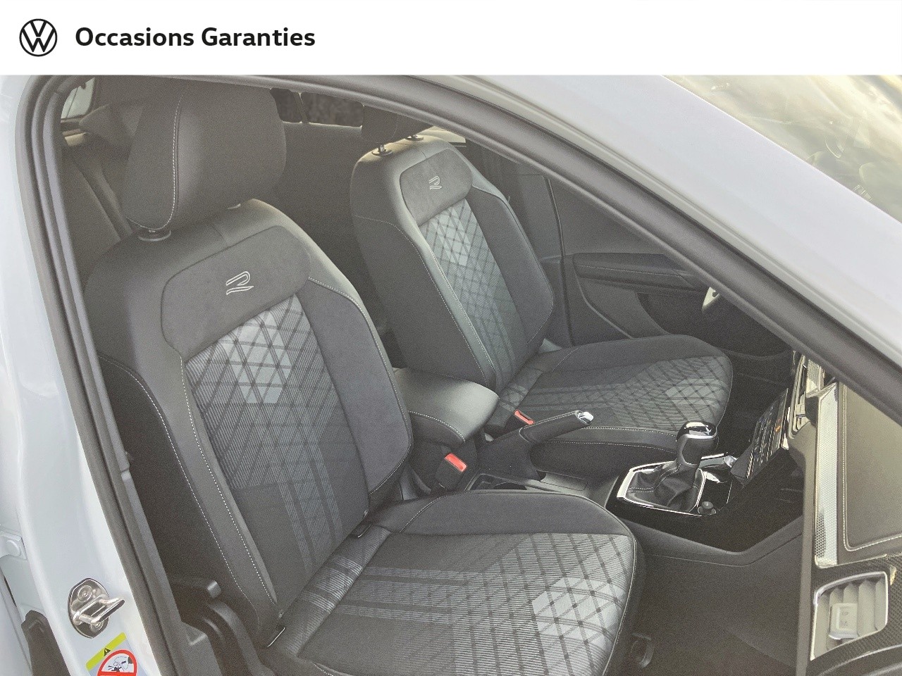 Voitures occasions VOLKSWAGEN T-CROSS R-Line Hazebrouck