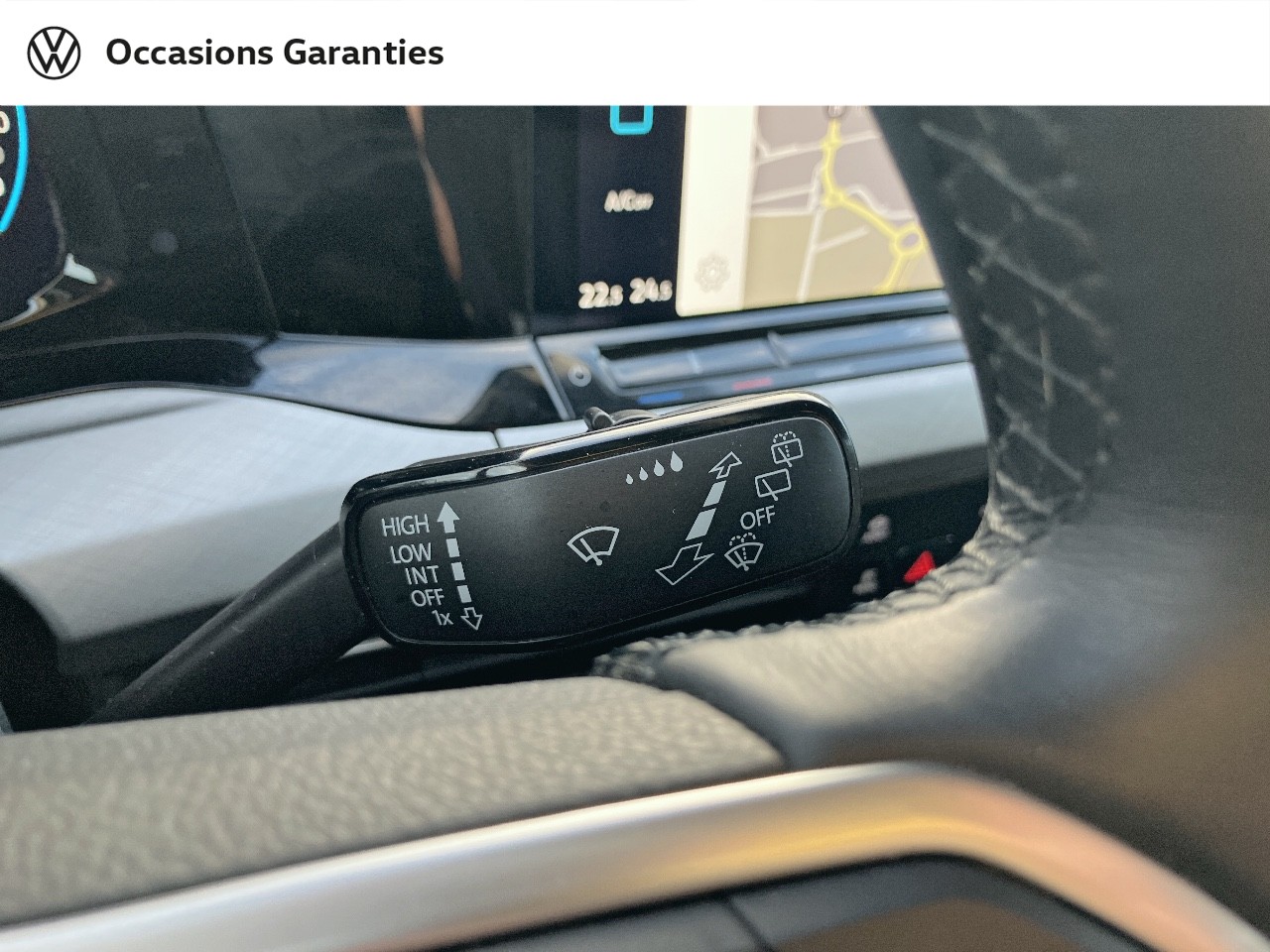 Voitures occasions VOLKSWAGEN GOLF Life 1st Orvault
