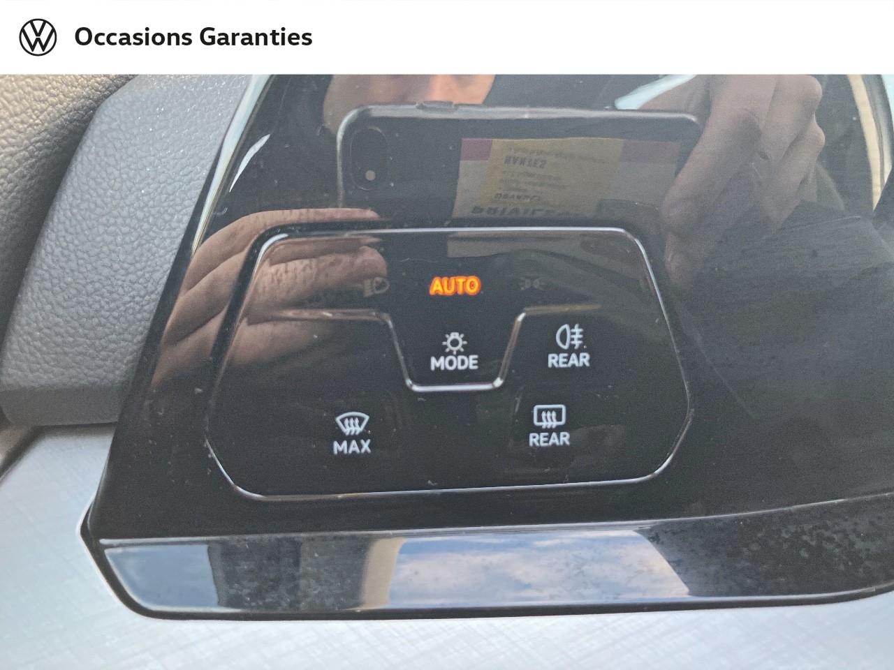 Voitures occasions VOLKSWAGEN GOLF Life 1st Orvault