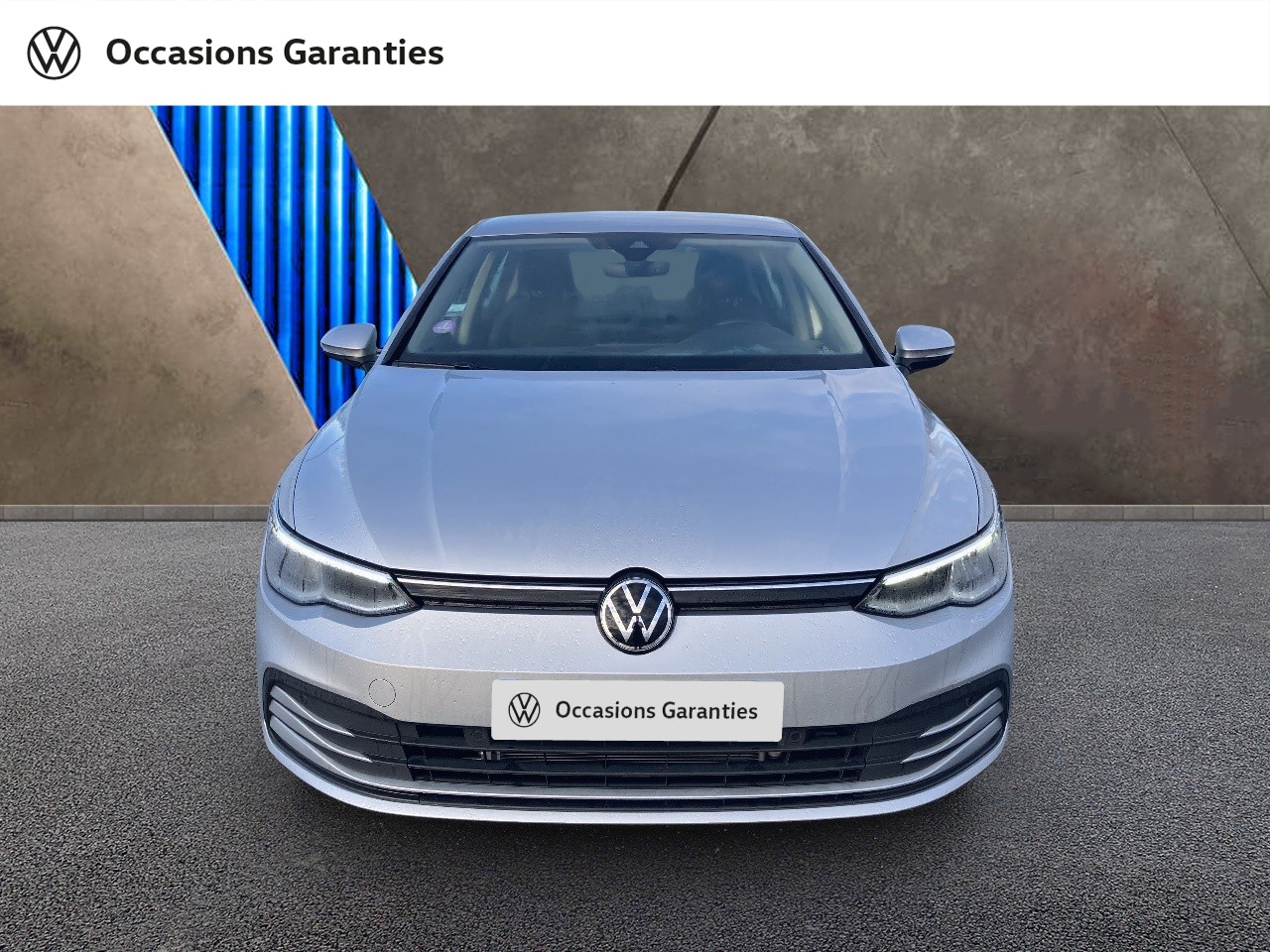 Voitures occasions VOLKSWAGEN GOLF Life 1st Orvault
