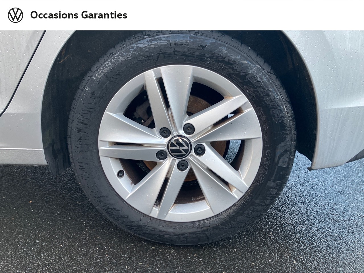 Voitures occasions VOLKSWAGEN GOLF Life 1st Orvault