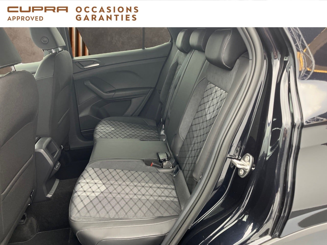 Voitures occasions VOLKSWAGEN T-CROSS R-Line Orvault