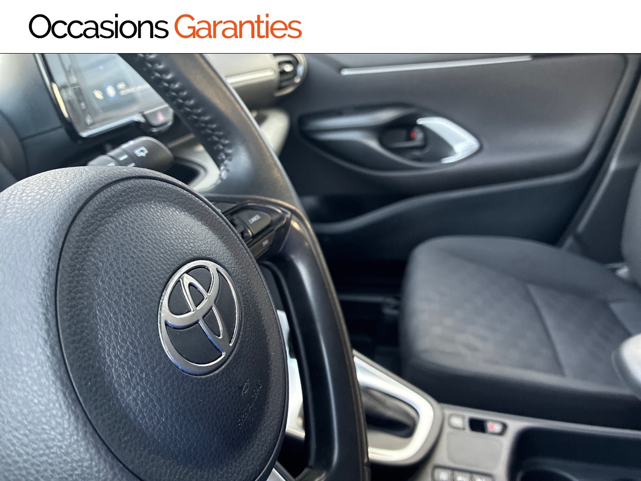 Voitures occasions TOYOTA YARIS Dynamic Clermont-Ferrand