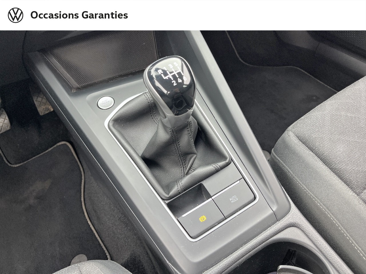 Voitures occasions VOLKSWAGEN GOLF Life 1st Orvault