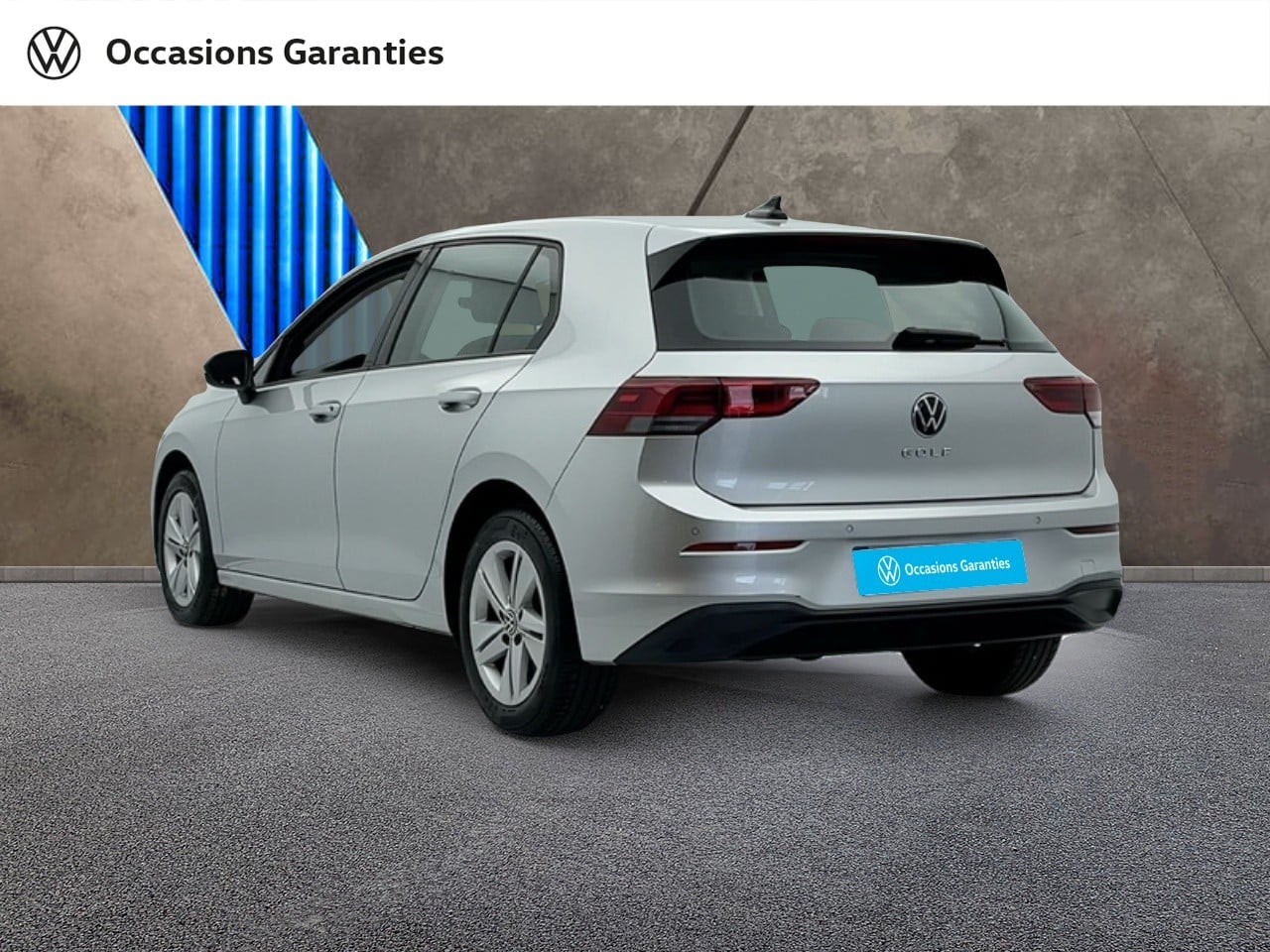 Voitures occasions VOLKSWAGEN GOLF Life 1st Orvault
