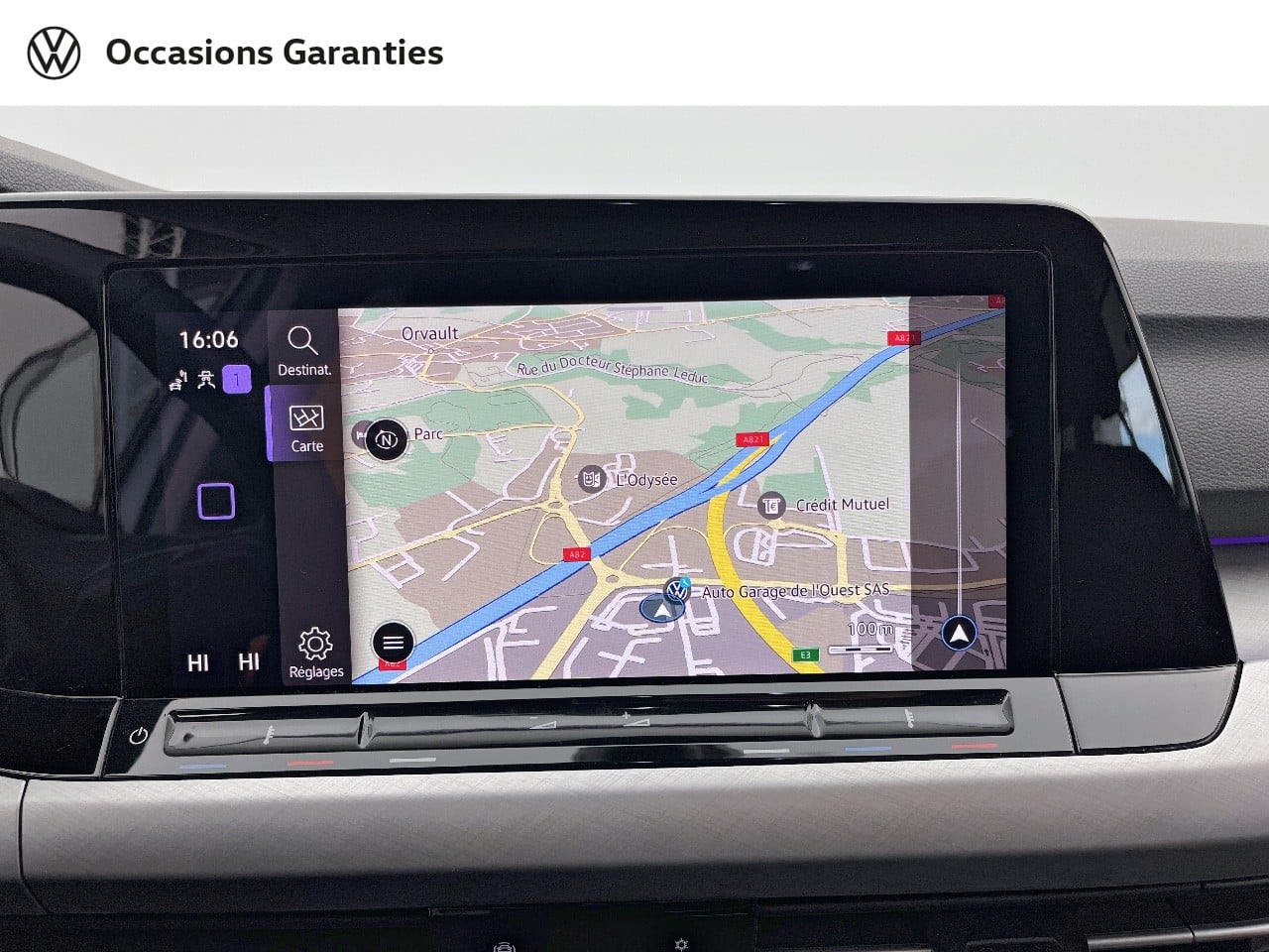 Voitures occasions VOLKSWAGEN GOLF Life 1st Orvault