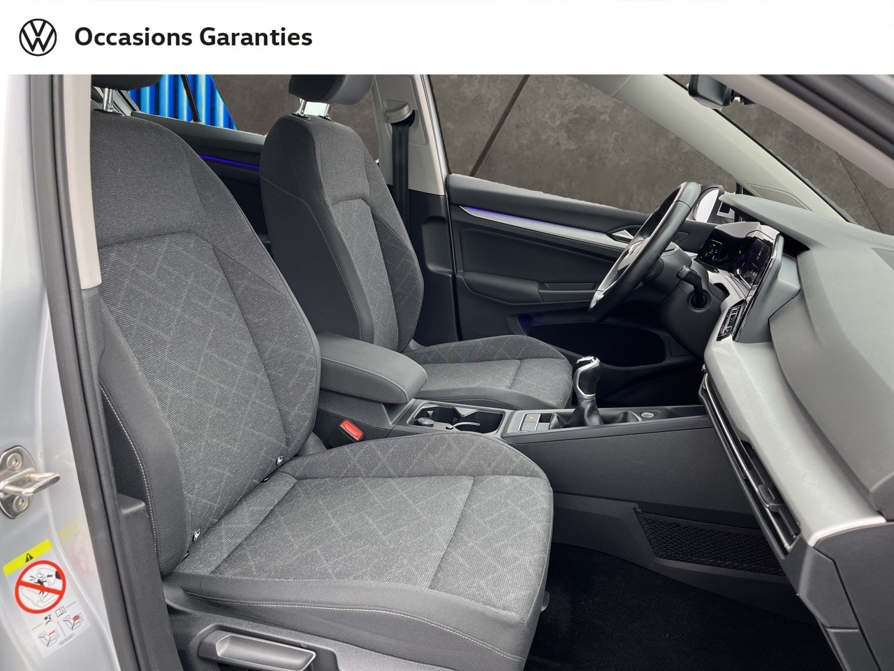 Voitures occasions VOLKSWAGEN GOLF Life 1st Orvault