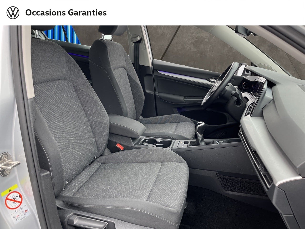 Voitures occasions VOLKSWAGEN GOLF Life 1st Orvault