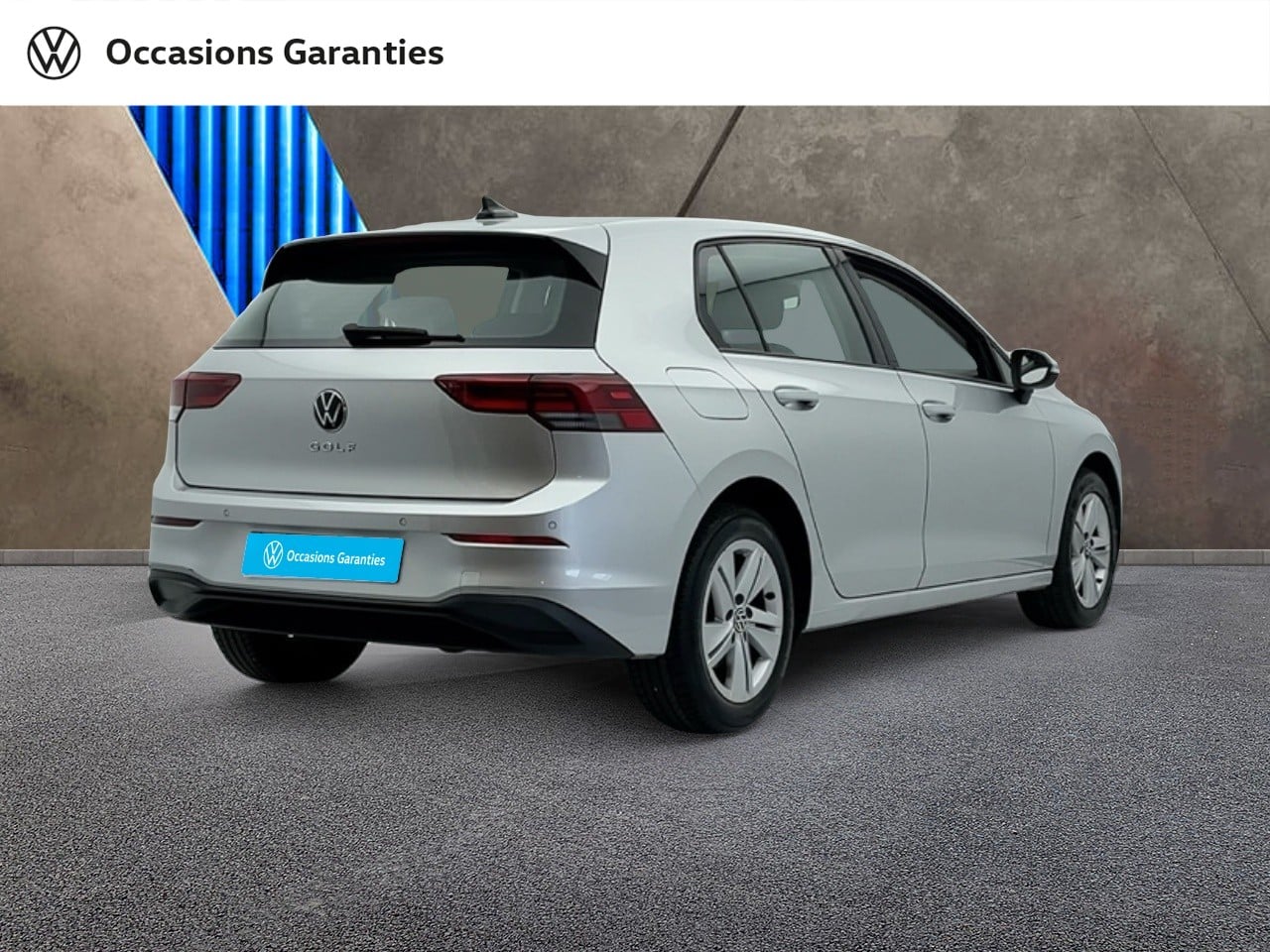 Voitures occasions VOLKSWAGEN GOLF Life 1st Orvault