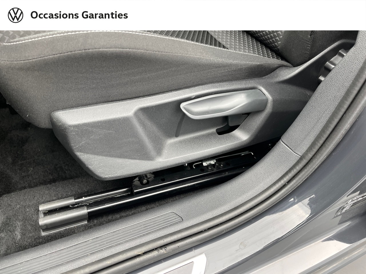 Voitures occasions VOLKSWAGEN POLO Active Orvault