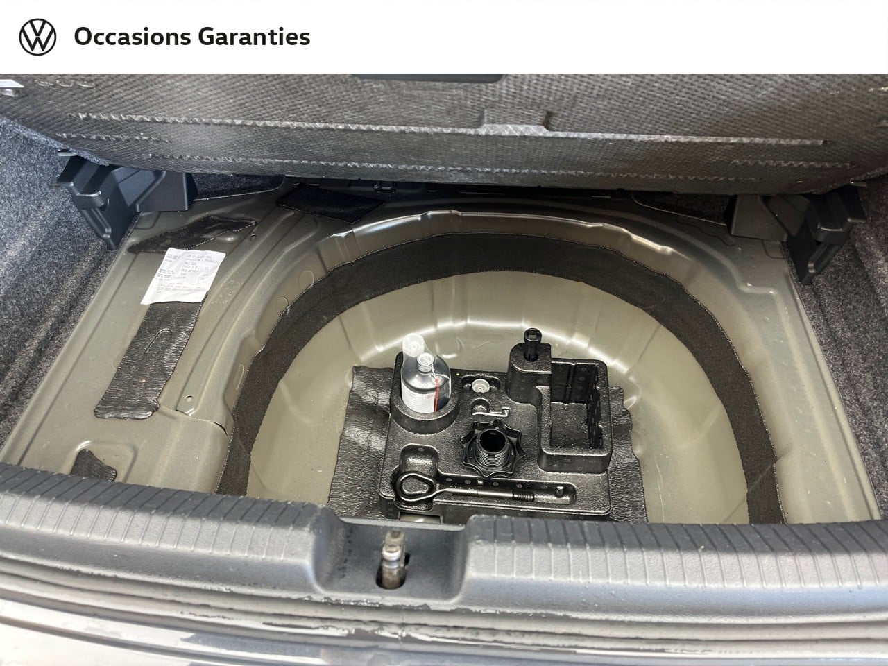 Voitures occasions VOLKSWAGEN POLO Active Orvault