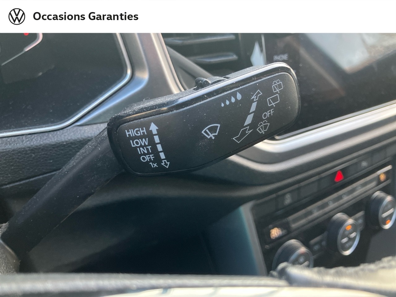 Voitures occasions VOLKSWAGEN T-ROC Active Villeneuve-d'Ascq