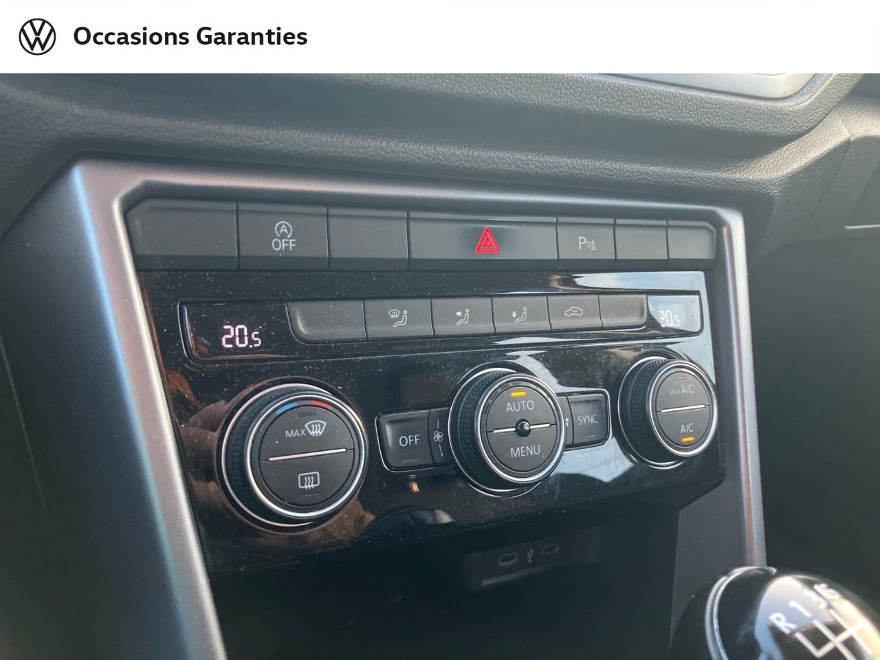 Voitures occasions VOLKSWAGEN T-ROC Active Villeneuve-d'Ascq